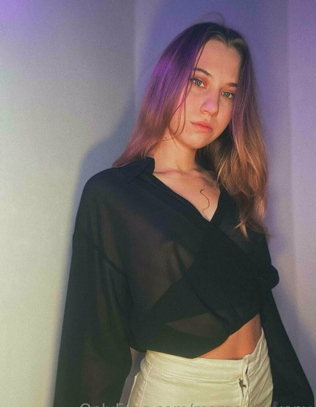 margo leevony star hot photos