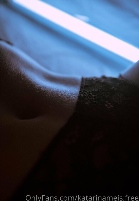 cassandra delia free star high quality picture