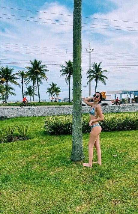 Maria Isadora pretty star images