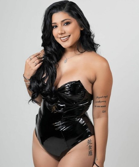 Juanita Barragan model art images