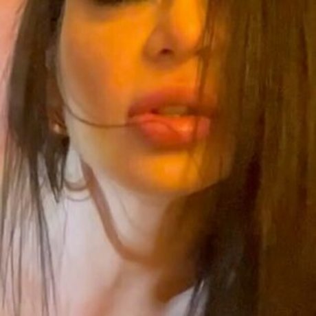 upskirt onlyfans porno pic