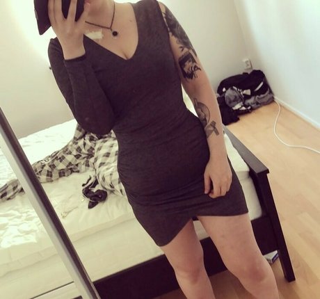 anastasia mcqueen star pretty pic