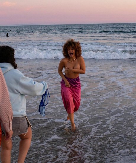 Lena Situations nice star pic