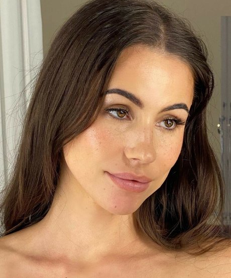 Gaelle Garcia Diaz star high quality img