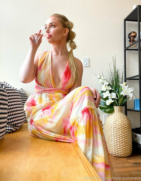 evie summers erotic pornstar gallery