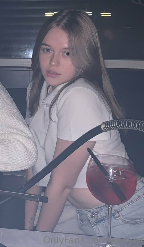 brunette ass onlyfans naked images