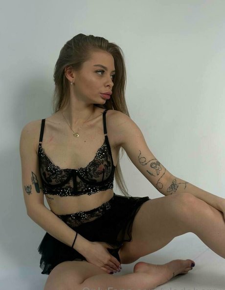 vladaberry erotic actress img