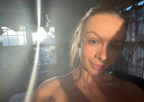 20 years old onlyfans beautiful nude archive