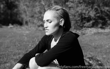 freemadbadvoodoo nude actress image