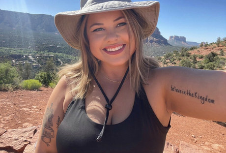 Onlyalbrooke best pornstar image