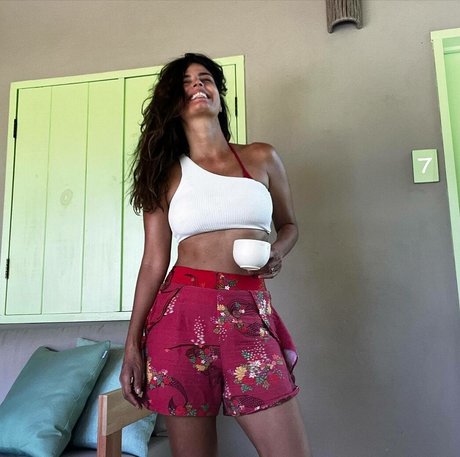 Emanuelle Araujo model xxx img