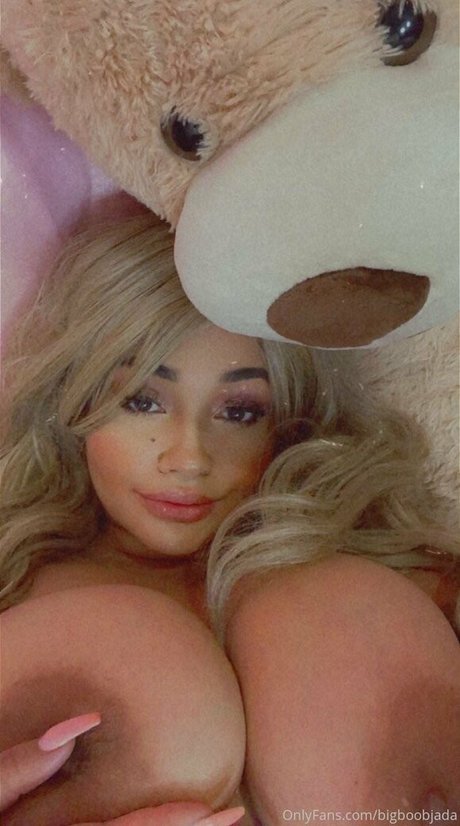 bigboobjada model hd pictures