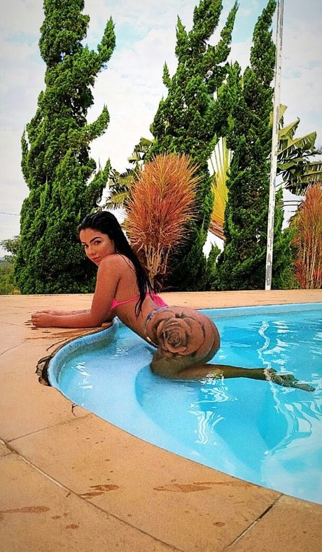 Karen Megan star sexy img