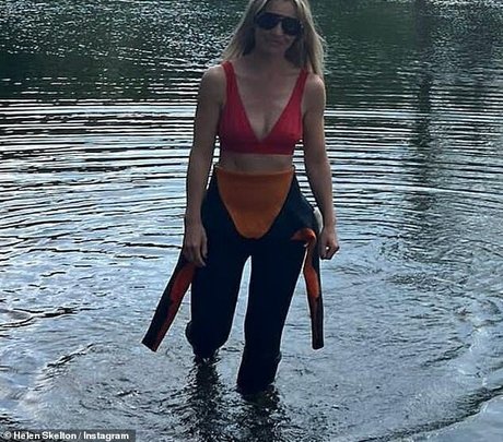 Helen Skelton free model gallery