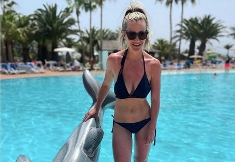 Helen Skelton hot pornstar picture