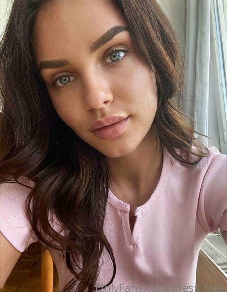 gress free star adult photo