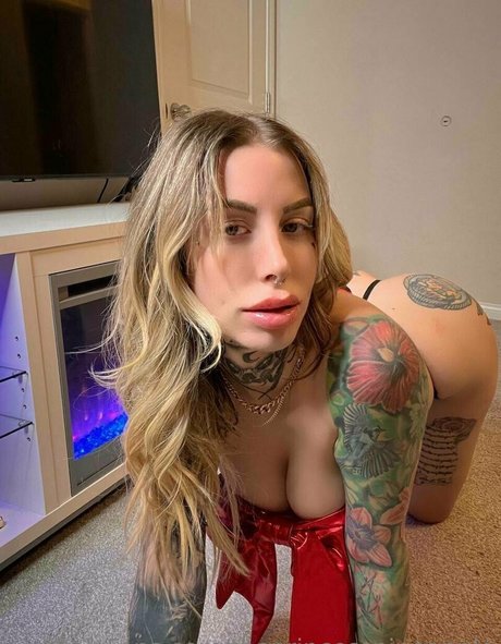 theprincesspineapple erotic model pic