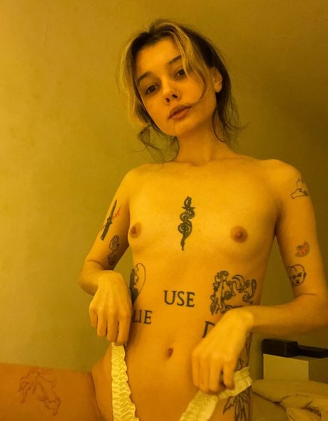 Coconeyx beautiful model pictures