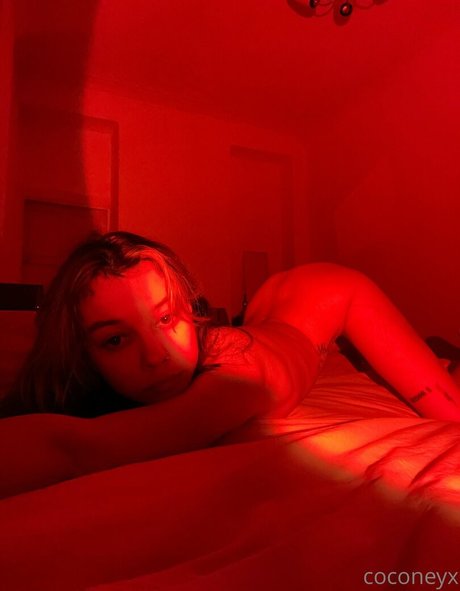 Coconeyx porn star galleries