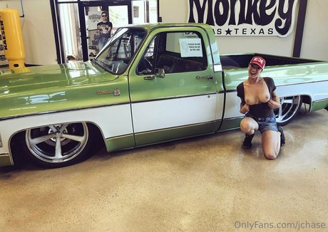 jchase pornstar nudes images