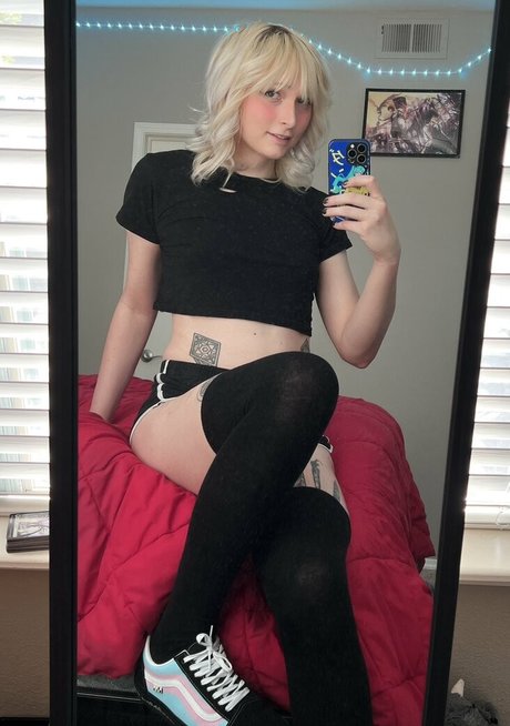 RoseWaltzEX erotic pornstar photos