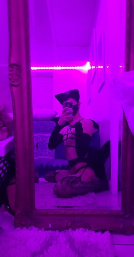 twinku nudes star photo