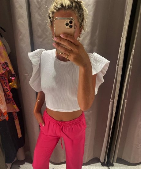 Danni Menzies pornstar free images