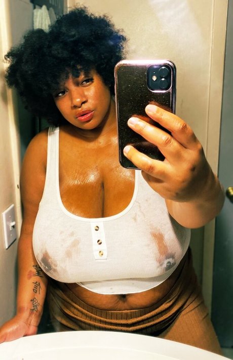 PlusSizeFairy hd actress pictures