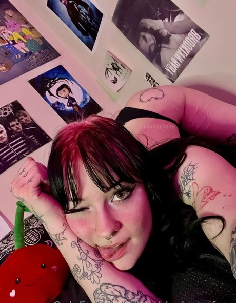 bluddycherryfree top pornstar picture