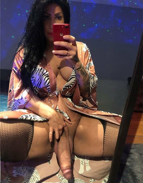 Leticia Griffol model top galleries