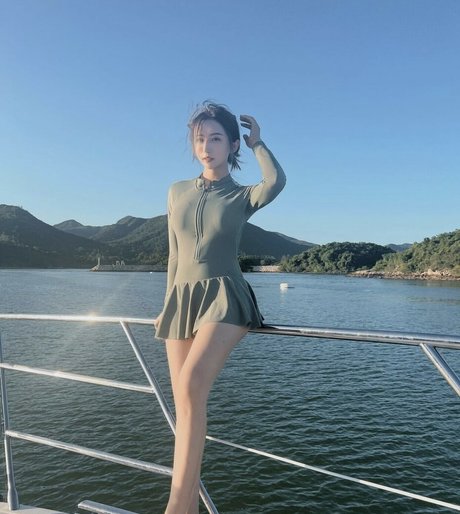 ashfarout erotic model galleries