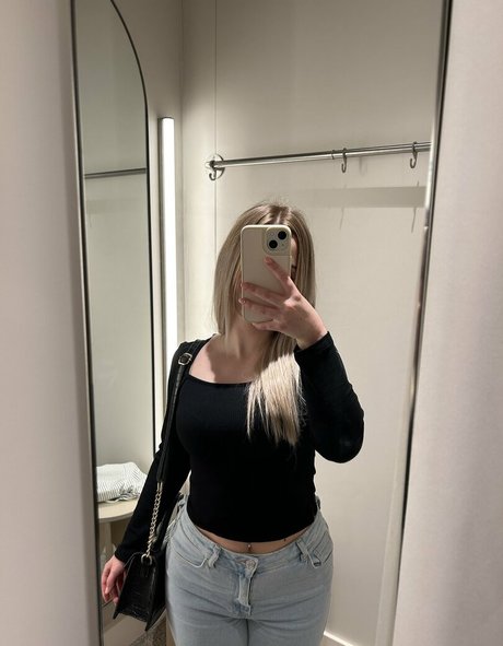 Tinypeachpuff exclusive pornstar galleries