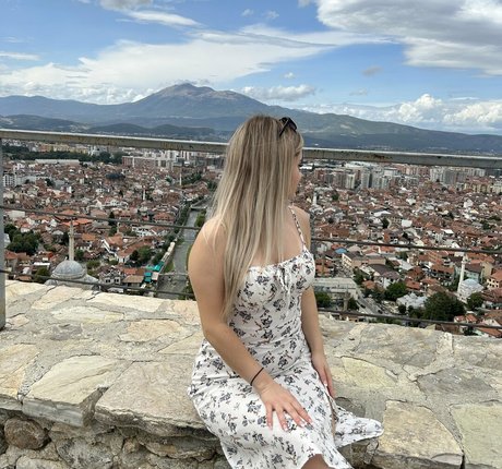 Tinypeachpuff sexy star images