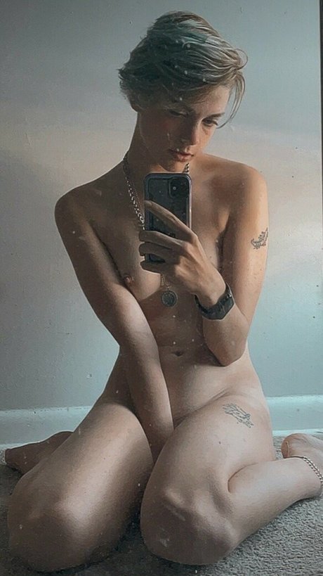 Dannygaypuppy pornstar exclusive images