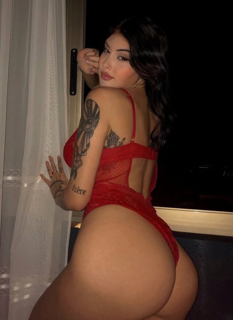 Paaaubg pretty pornstar pictures