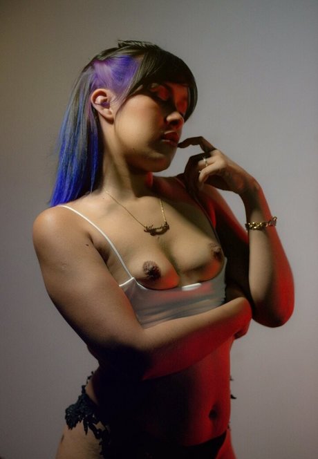 alheelove model erotic archive