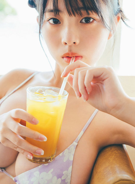 Kikuchi Hina pretty model galleries