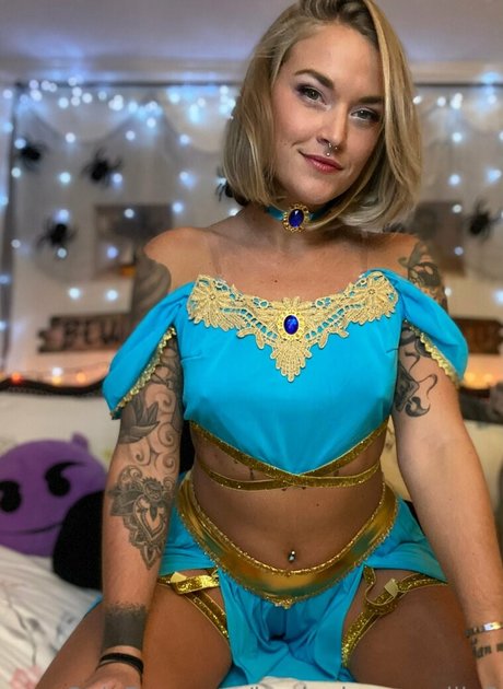 hooked on mollie2 high quality pornstar pics