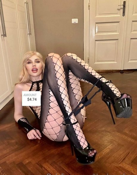 thedamefree actress picture