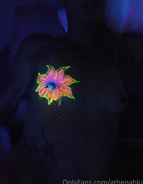 athenablu naked model images