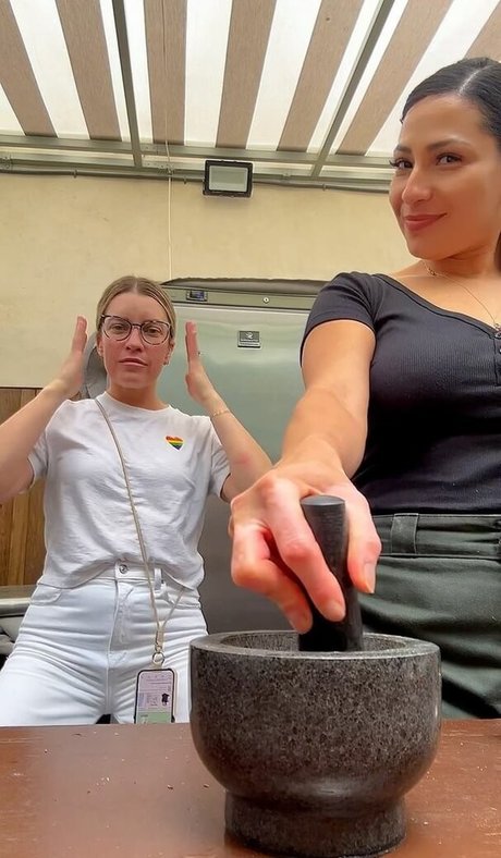 Dafne Mejia hd model images