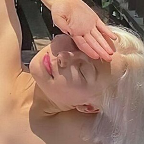 Phoebe Bridgers hd pornstar archive