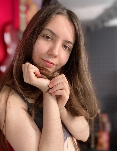 ThePianoDragon_ pretty actress image