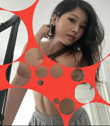 Kang Hee Yoon Profile pic