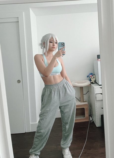 Kang Hee Yoon pornographic model img