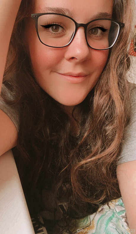 bjqueen23 pornographic model picture