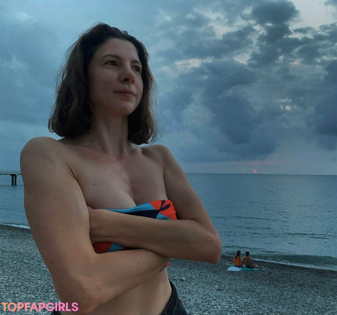 anntallogy star hot img