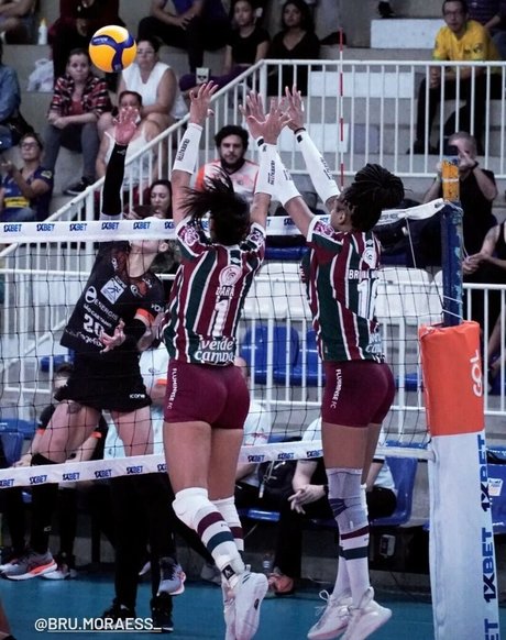 Lara Nobre model high quality galleries