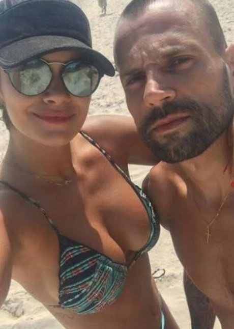 Lara Nobre porn model pics