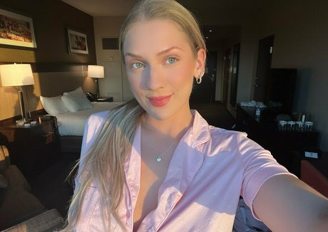 shemale gangbang onlyfans hot xxx image